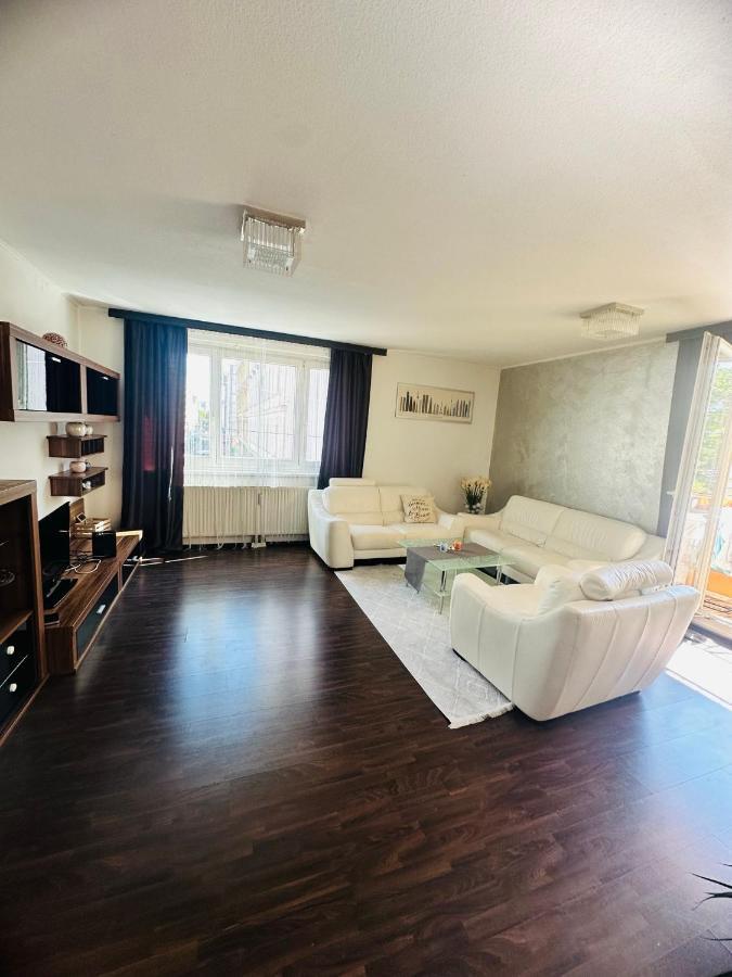 Family - Room Vienna Esterno foto